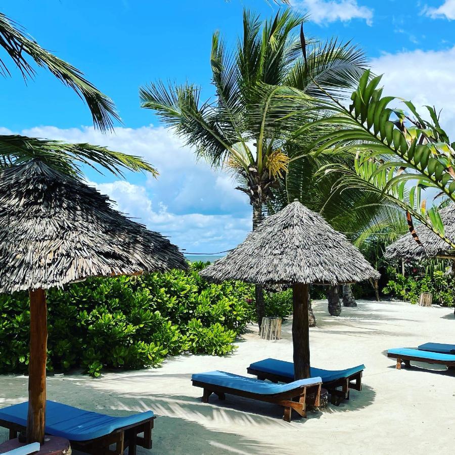 Palumboreef Beach Resort Uroa Bagian luar foto